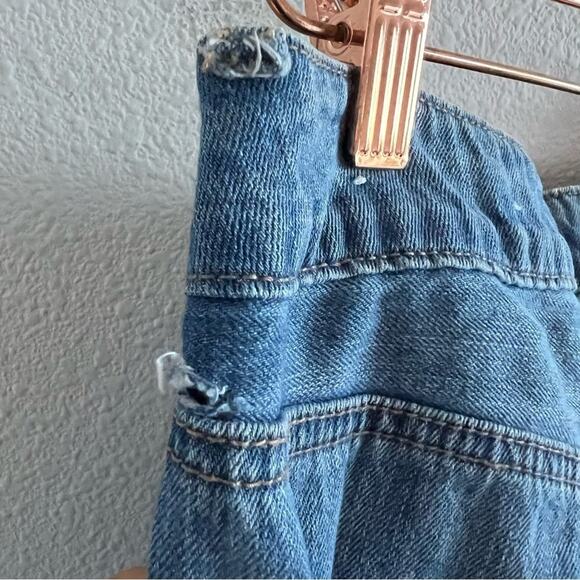 American Eagle Hi-Rise Tom Girl Super Distressed Extra Long 6 XLong - Picture 10 of 13